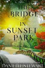 The Bridge in Sunset Park af Danielle Stewart
