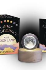 Lunar Abundance Mini Moon Lamp af Ezzie Spencer