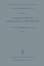 Introduction to Astronomical Photometry af M. Golay