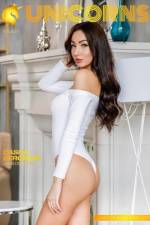 Unicorns Issue 26 - Dasha Sergeeva af Colin Charisma