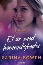 Et år med hemmeligheder af Sarina Bowen