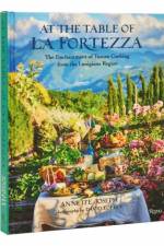 At The Table Of La Fortezza