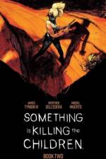 Something is Killing the Children Book Two Deluxe Edition Slipcase Edition af James Tynion IV