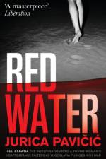 Red Water af Jurica Pavicic