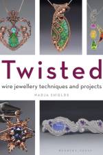 Twisted af Nadja Shields
