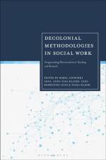 Decolonial Methodologies in Social Work