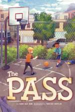 The Pass af Sara Laux Akin