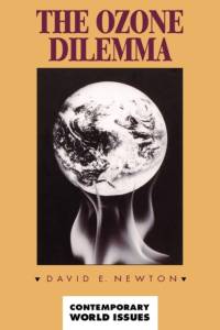 The Ozone Dilemma av David E. Newton