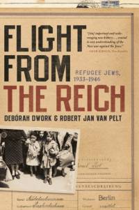 Flight from the Reich av Robert Jan Van Pelt