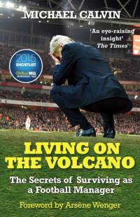 Living on the Volcano av Michael Calvin