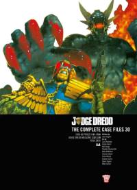 Judge Dredd: The Complete Case Files 30 av John Wagner