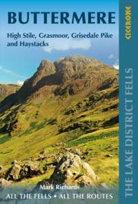 Walking the Lake District Fells - Buttermere av Mark Richards