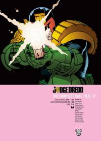 Judge Dredd: The Complete Case Files 37 av John Wagner