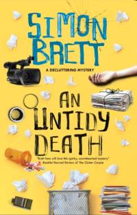 An Untidy Death av Simon Brett