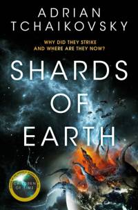 Shards of Earth av Adrian Tchaikovsky
