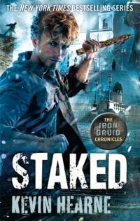Staked av Kevin Hearne